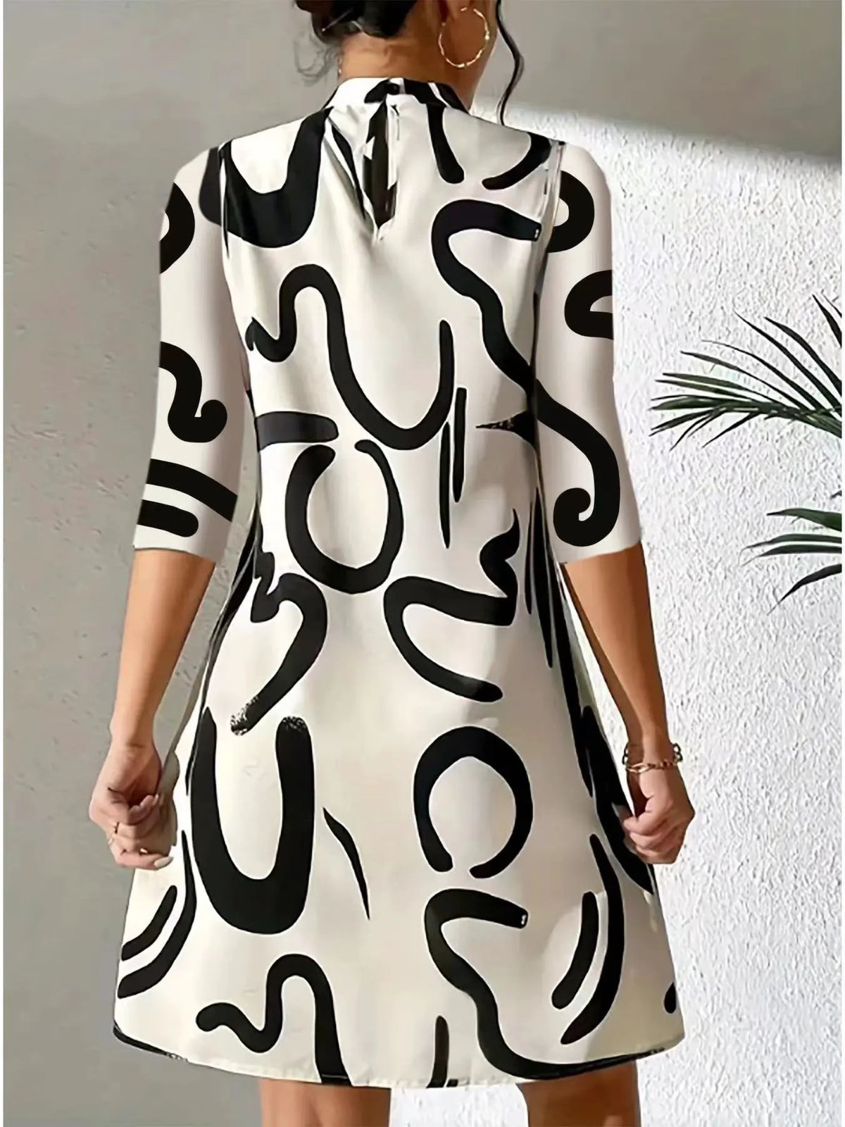Jessica | Elegant Round Neck Dress by Bellmaren